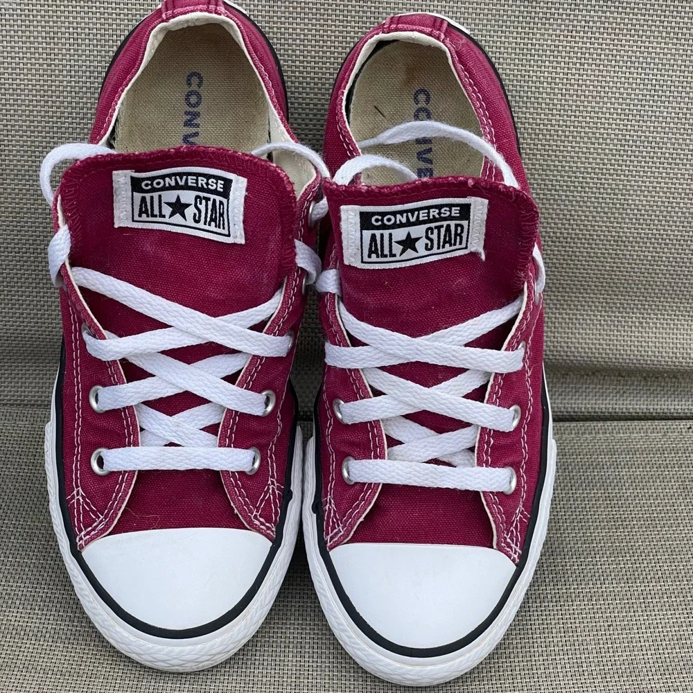Converse Chuck Taylor All Star Low Top Maroon Burgundy Canvas Youth Size 3